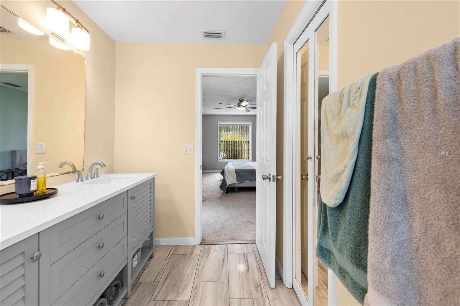 Image 34 of 60 For 9489 Northcliffe Boulevard