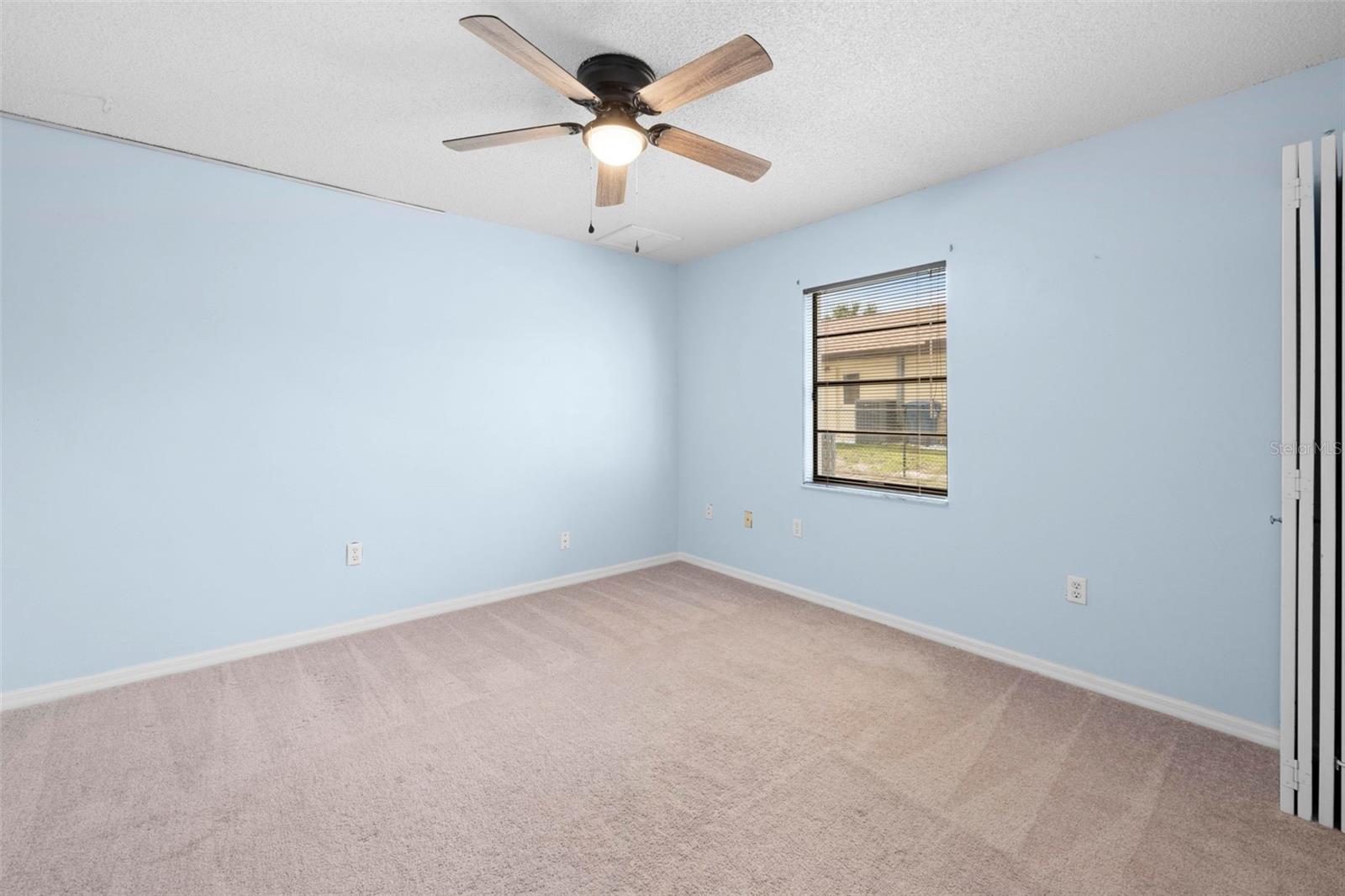Image 36 of 60 For 9489 Northcliffe Boulevard