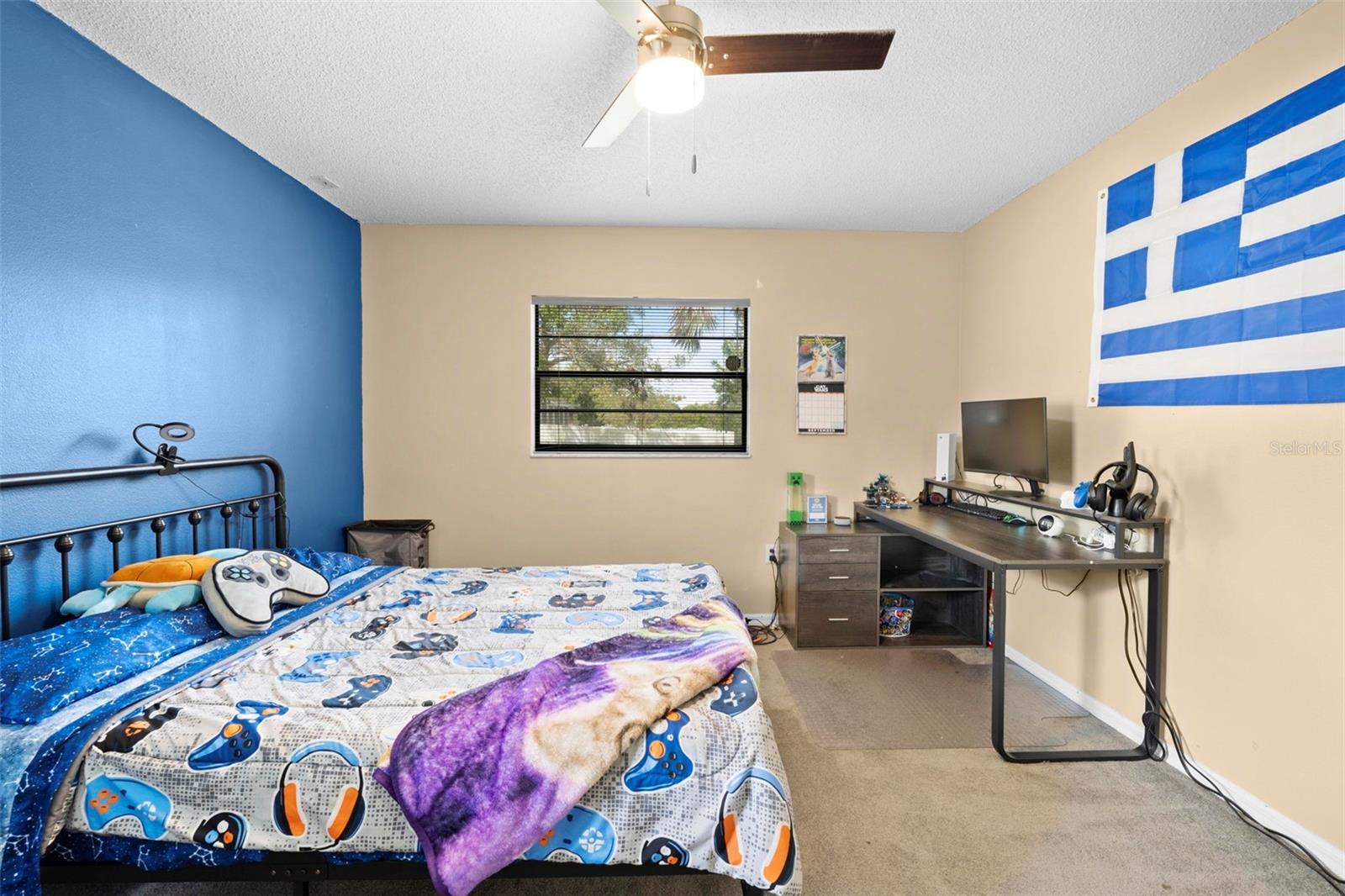 Image 43 of 60 For 9489 Northcliffe Boulevard