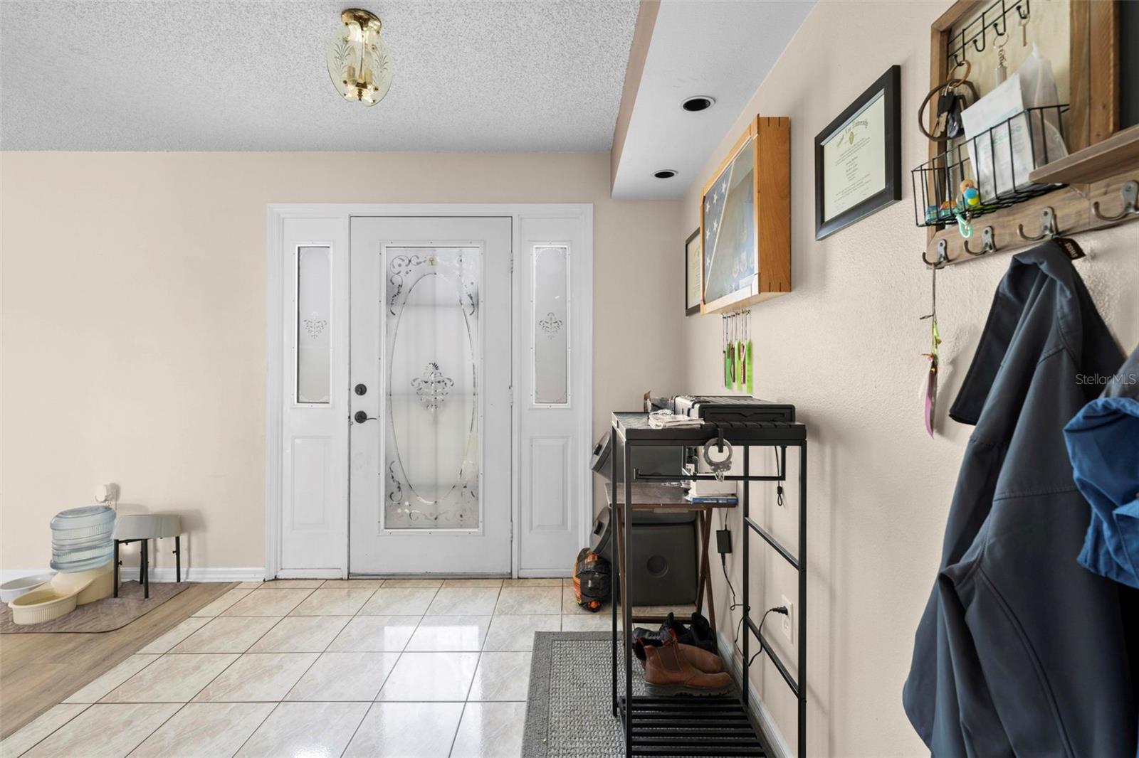 Image 5 of 60 For 9489 Northcliffe Boulevard