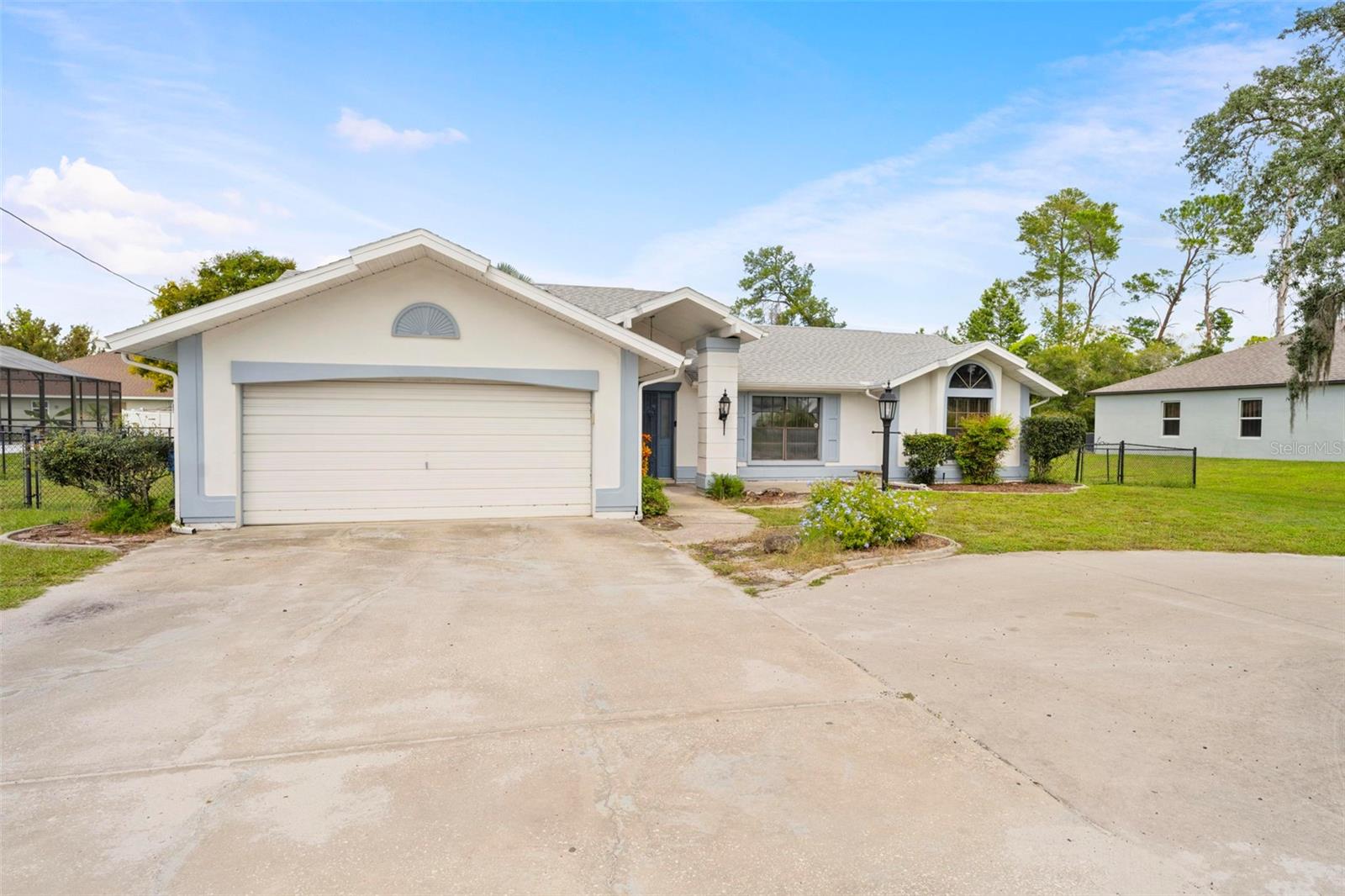 Image 6 of 60 For 9489 Northcliffe Boulevard
