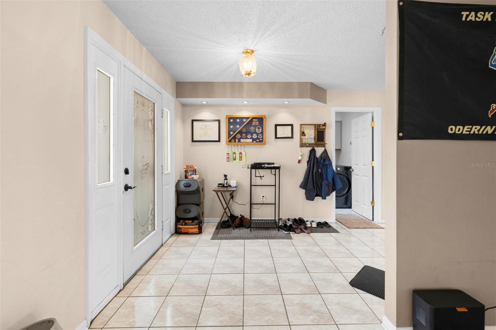 Image 7 of 60 For 9489 Northcliffe Boulevard