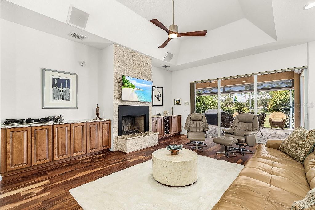 Image 18 of 29 For 4001 Marianne Key Road