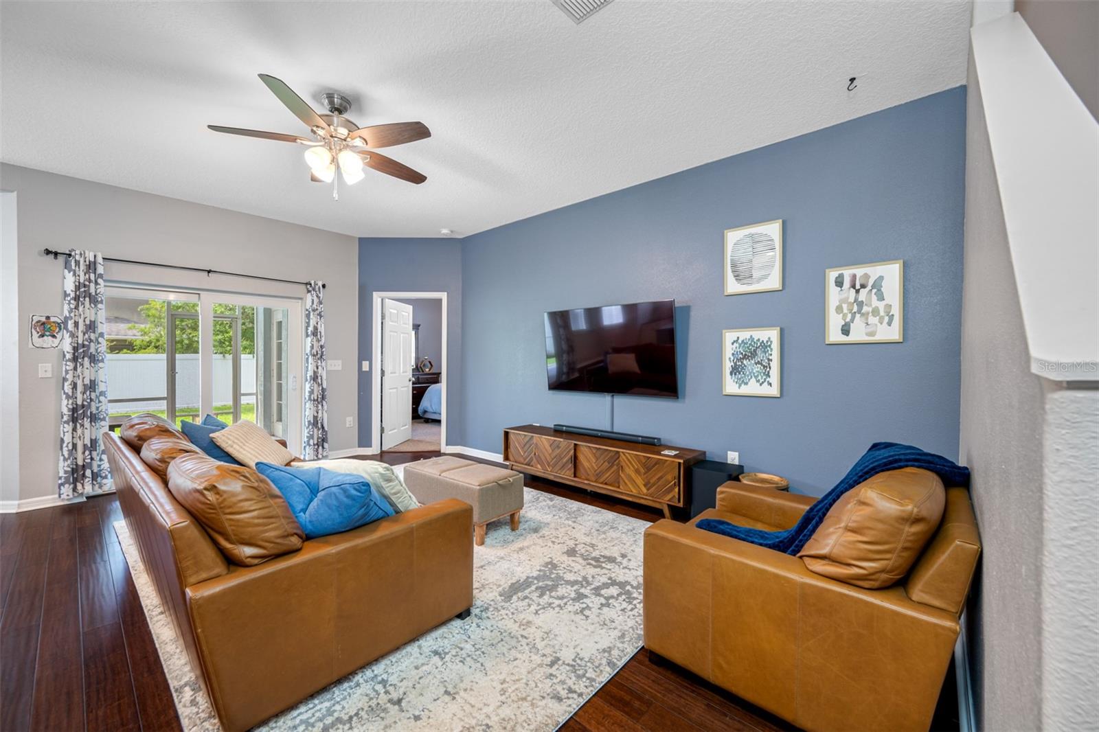 Image 15 of 34 For 6807 Court Drive