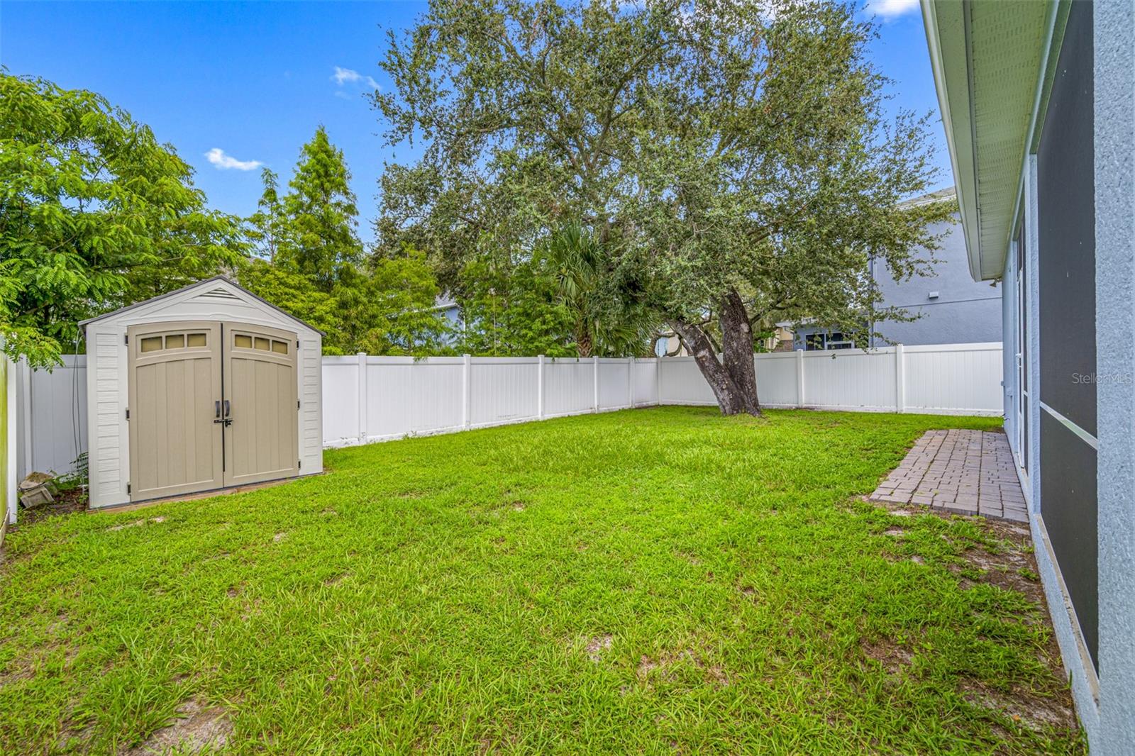 Image 16 of 34 For 6807 Court Drive