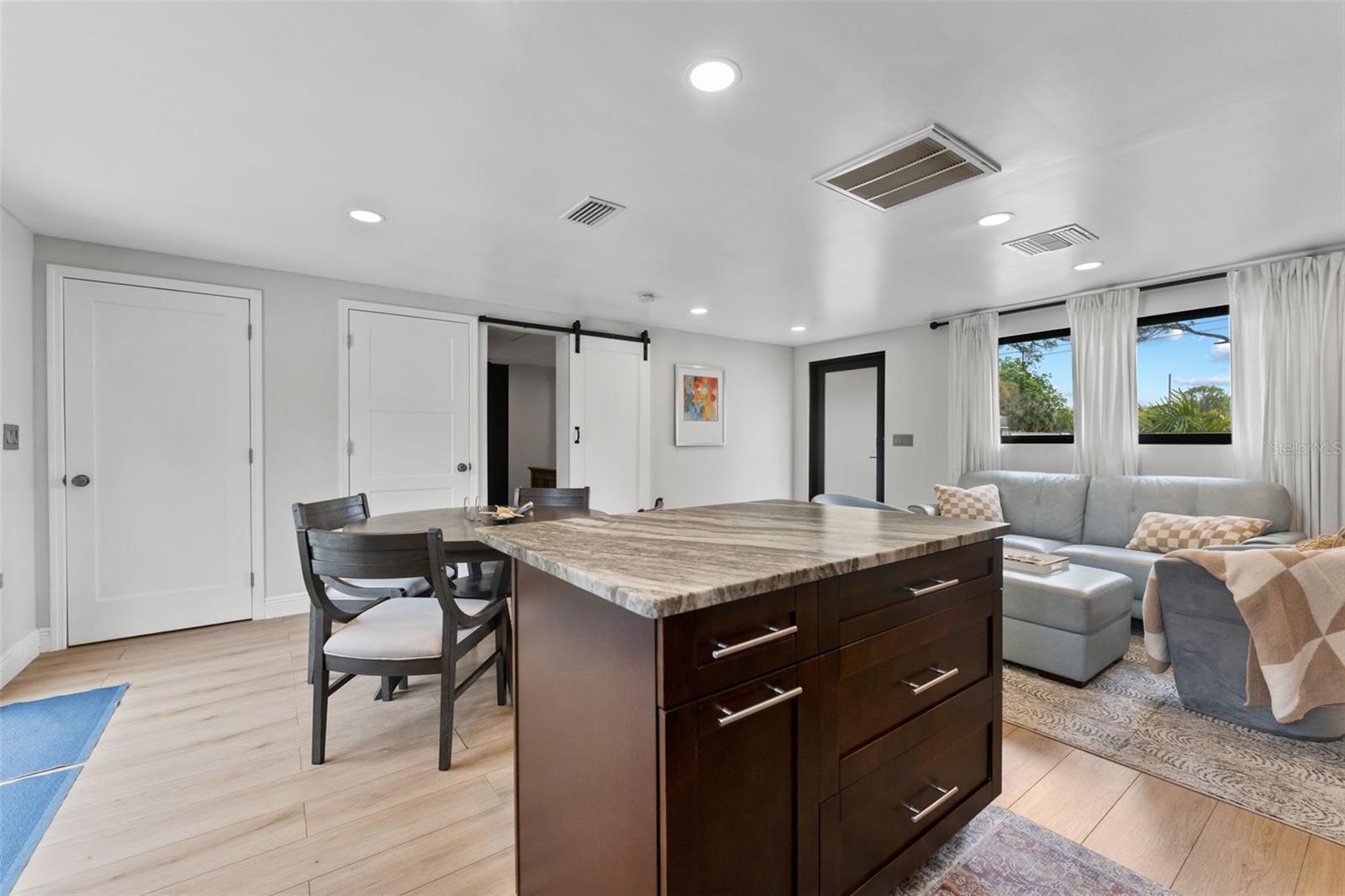 Image 11 of 27 For 8835 Patterson Street