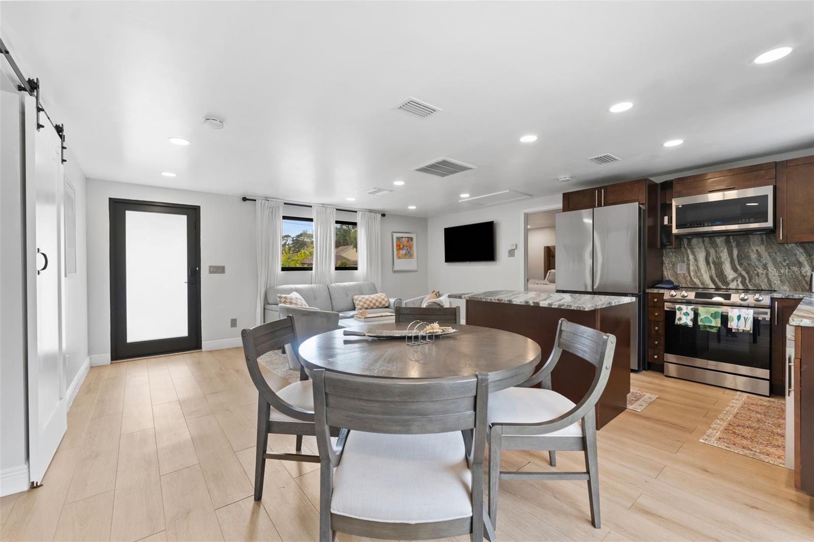 Image 12 of 27 For 8835 Patterson Street