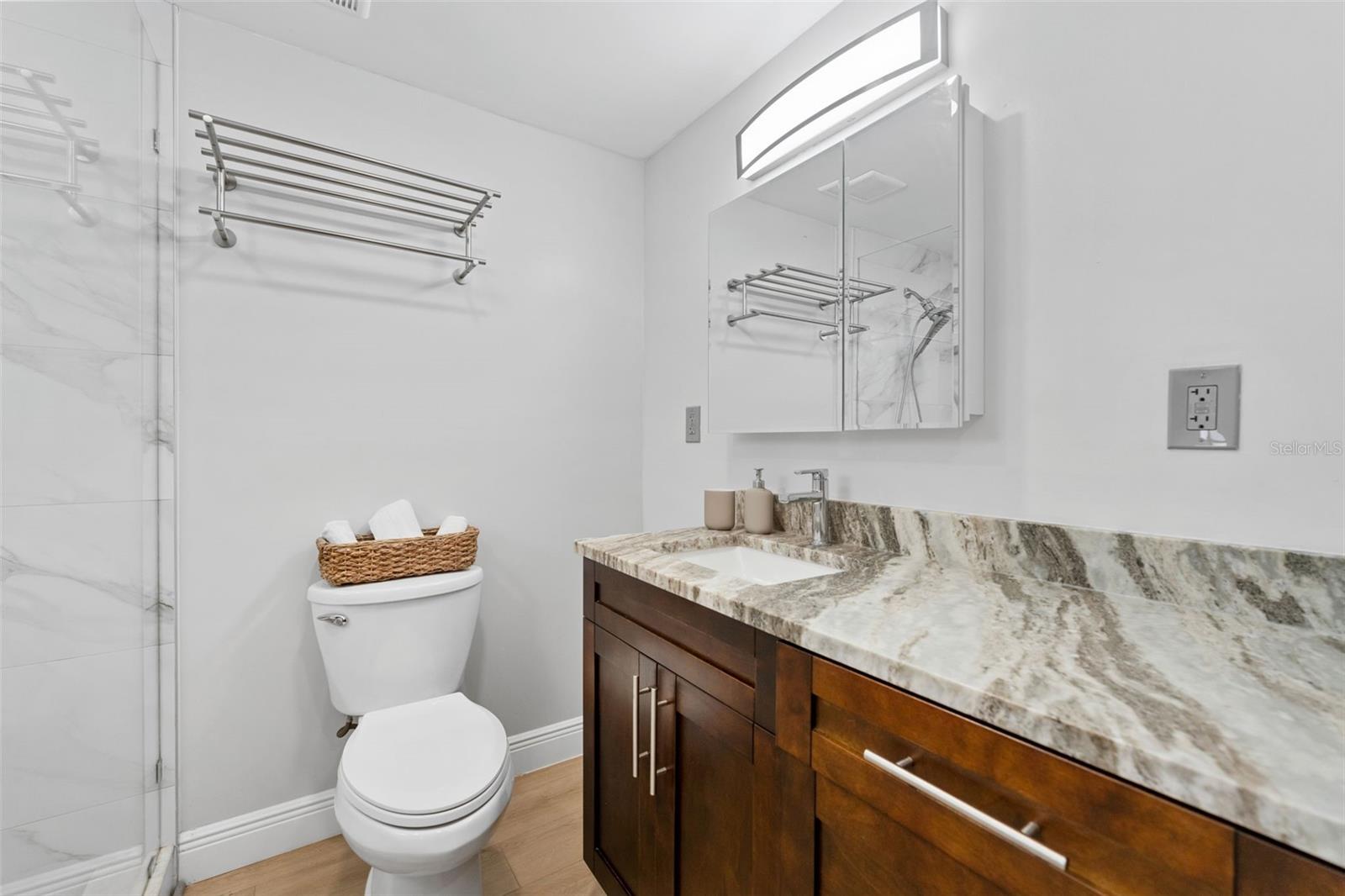 Image 16 of 27 For 8835 Patterson Street