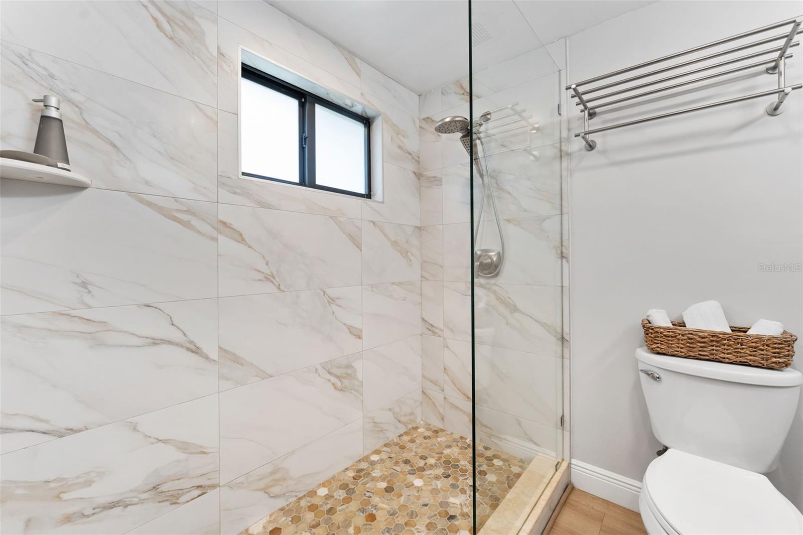 Image 17 of 27 For 8835 Patterson Street