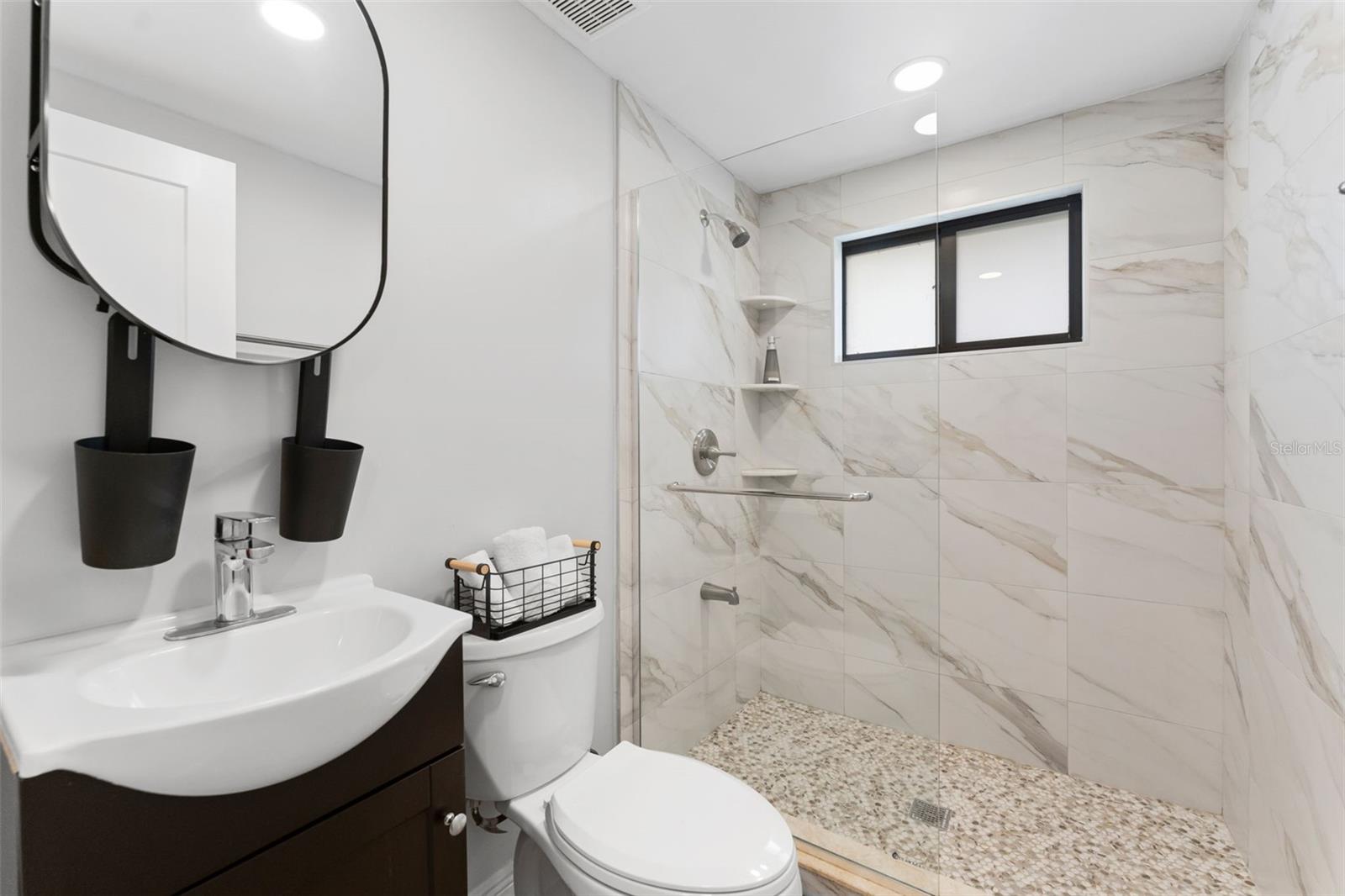 Image 20 of 27 For 8835 Patterson Street