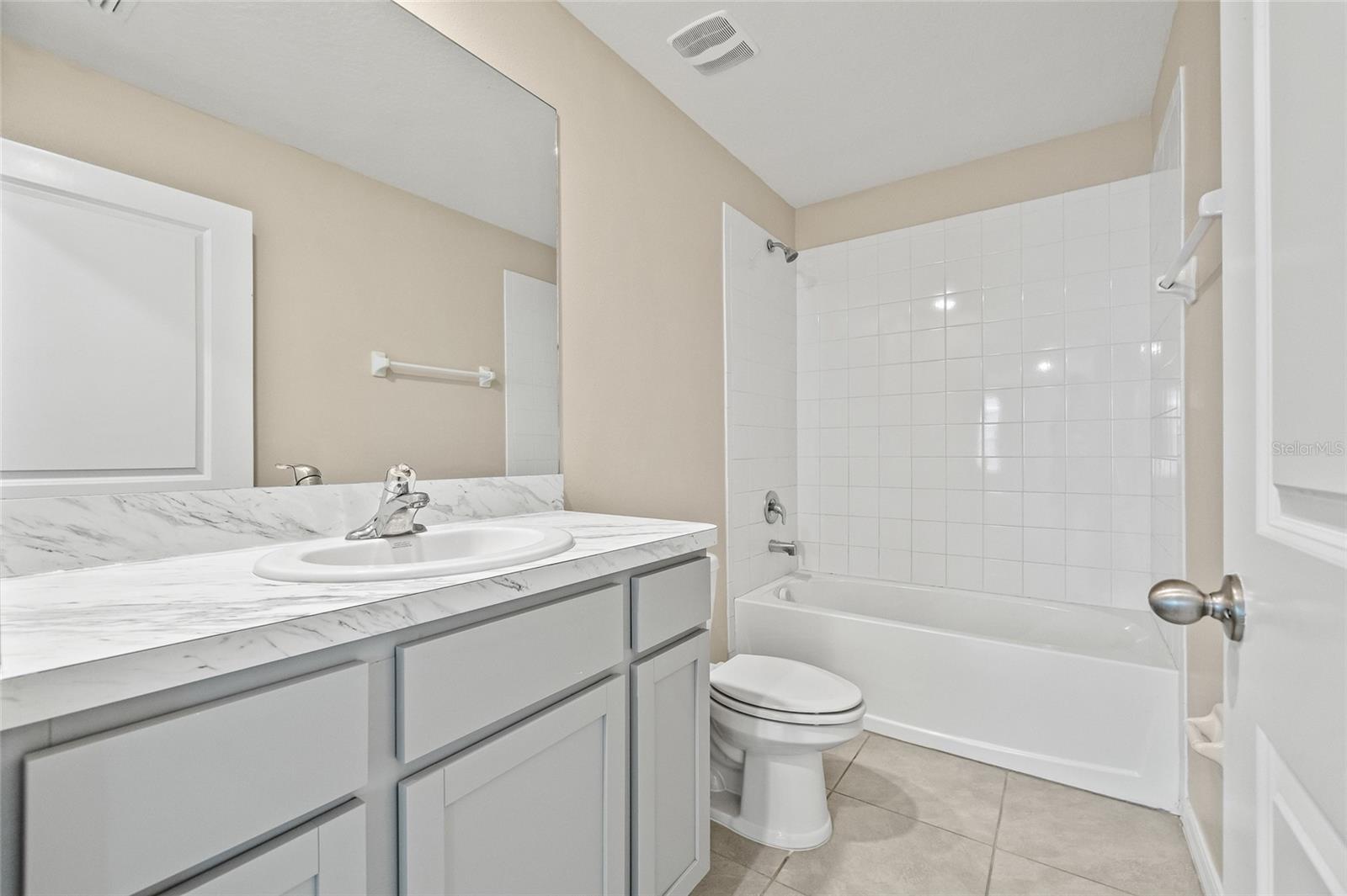 Image 30 of 65 For 16847 Delia Street