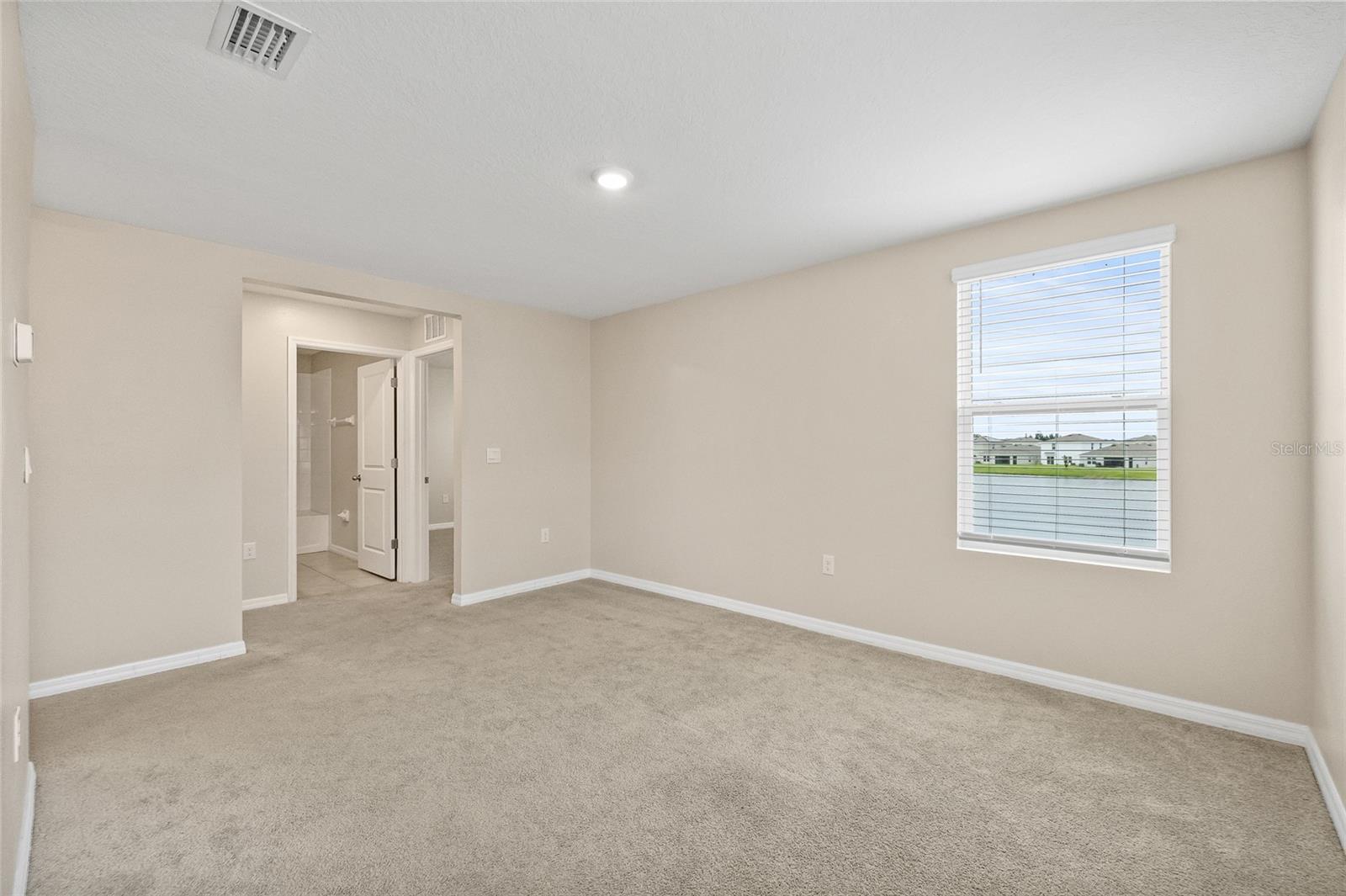 Image 34 of 65 For 16847 Delia Street