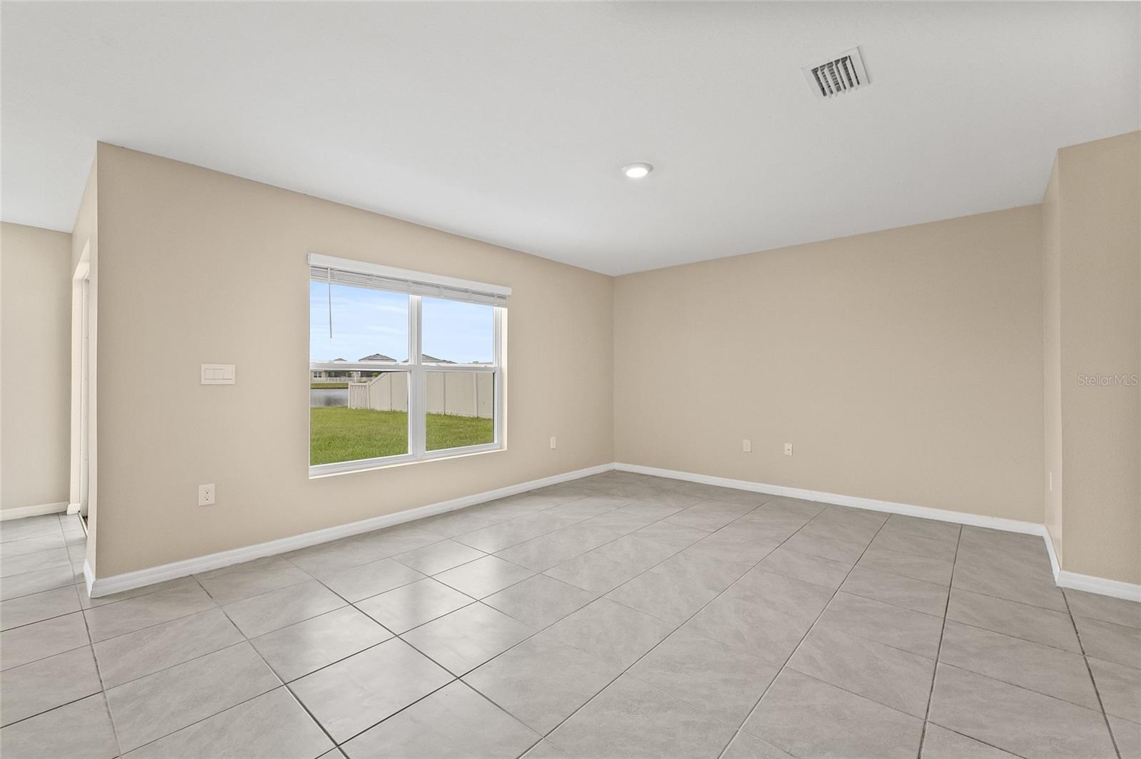 Image 8 of 65 For 16847 Delia Street