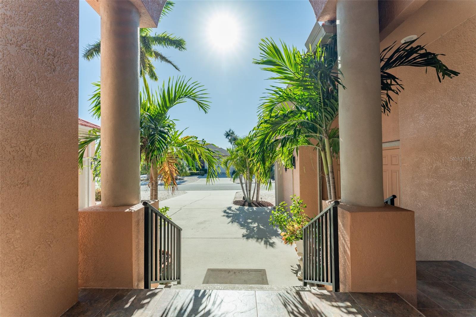 Image 10 of 71 For 825 Birdie Way