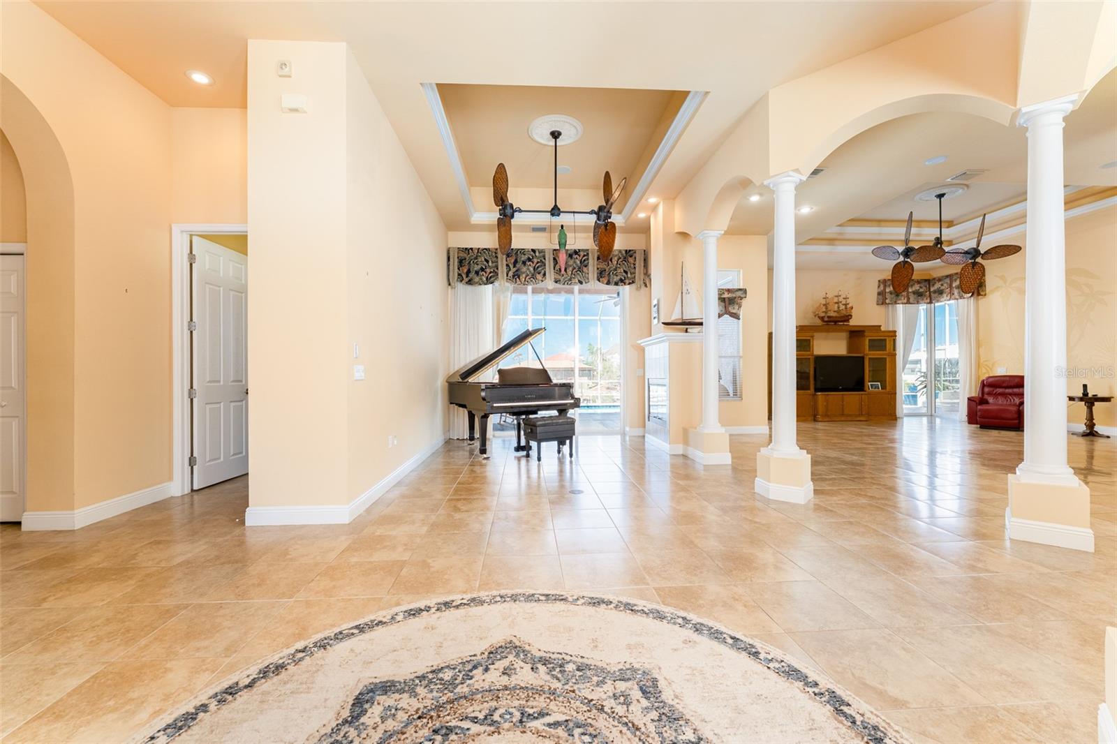 Image 14 of 71 For 825 Birdie Way