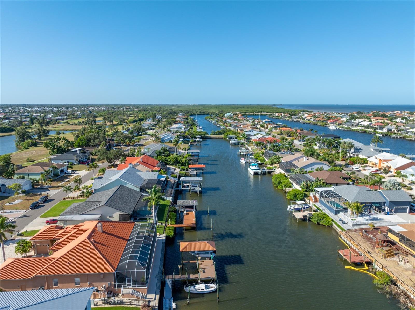 Image 40 of 71 For 825 Birdie Way