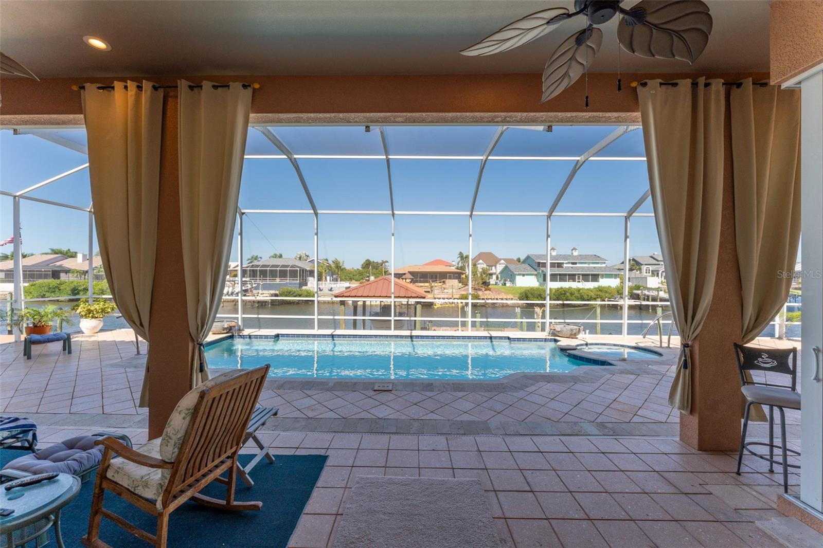 Image 43 of 71 For 825 Birdie Way