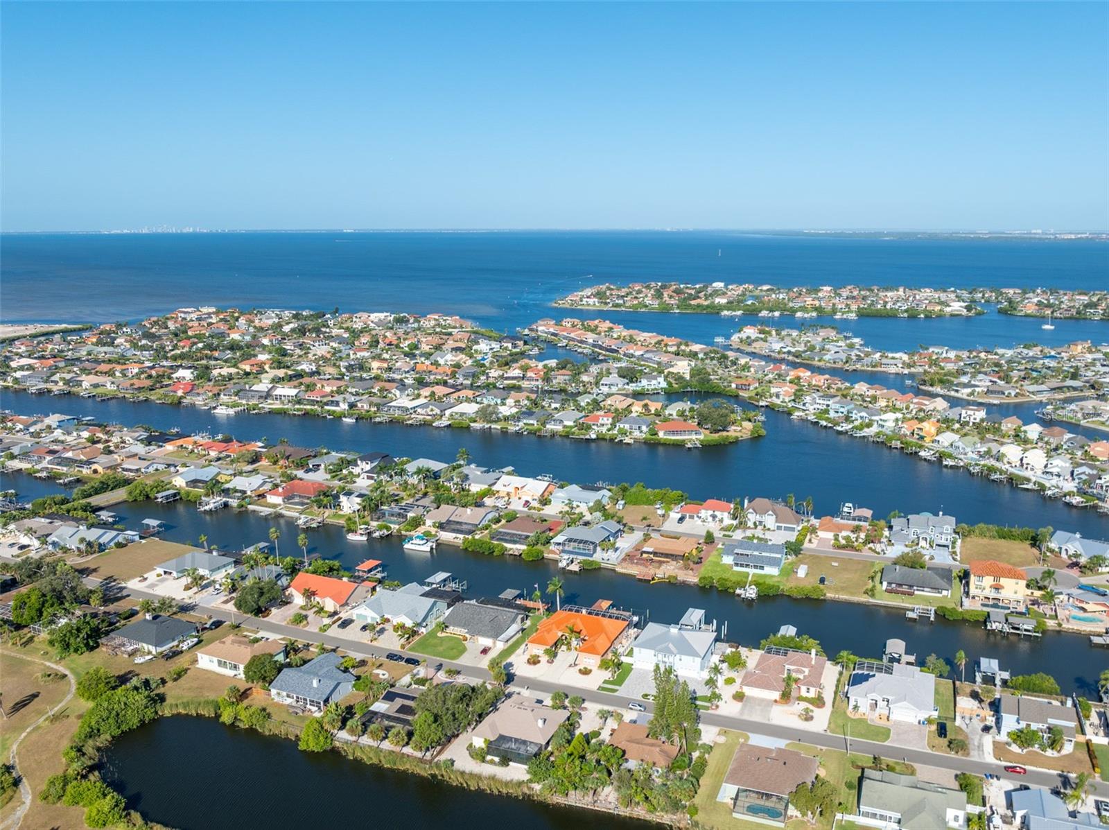 Image 6 of 71 For 825 Birdie Way