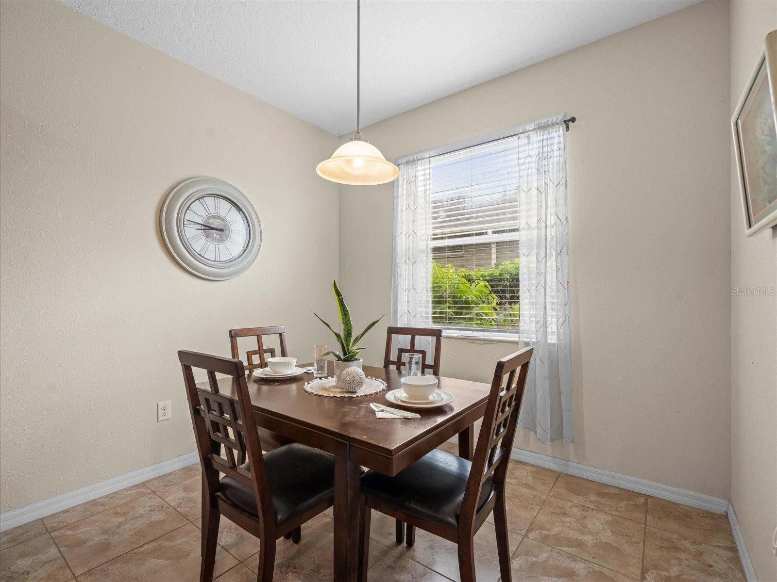 Image 16 of 45 For 12722 Drakefield Drive
