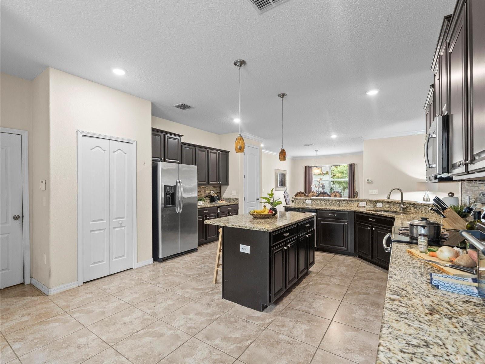 Image 17 of 45 For 12722 Drakefield Drive