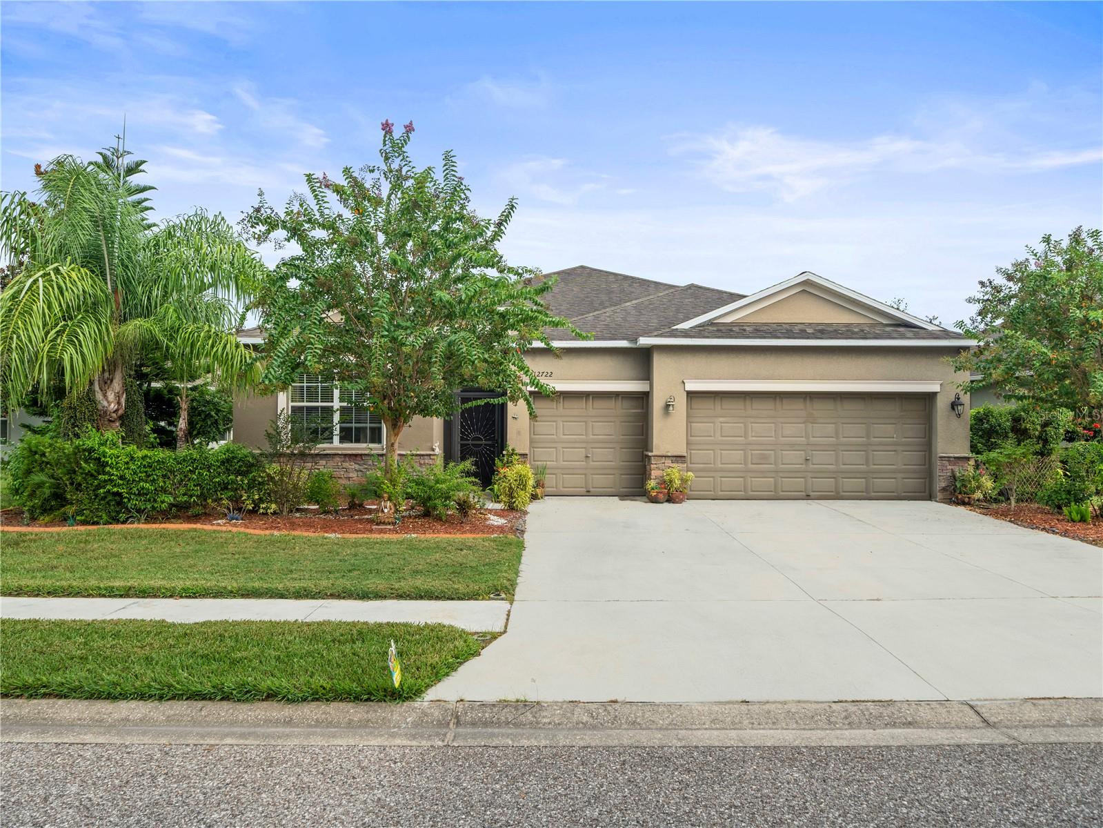 Image 2 of 45 For 12722 Drakefield Drive
