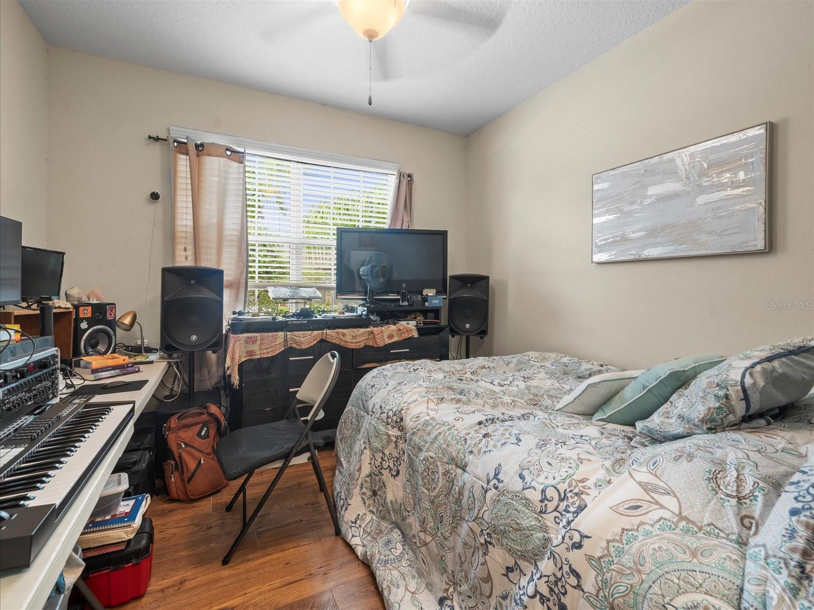 Image 39 of 45 For 12722 Drakefield Drive