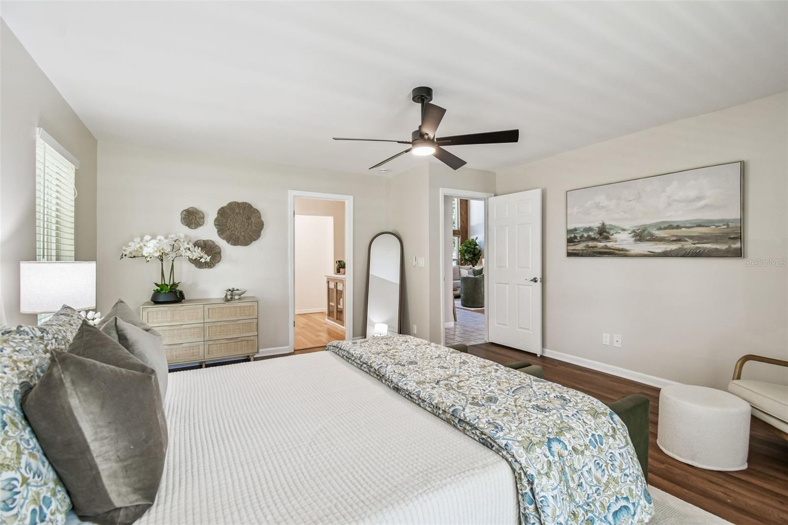 Image 33 of 67 For 32901 Knollwood Lane