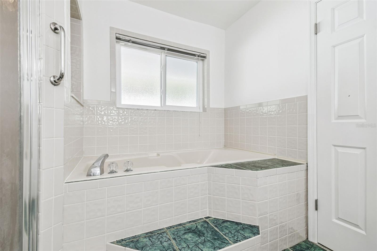 Image 36 of 67 For 32901 Knollwood Lane