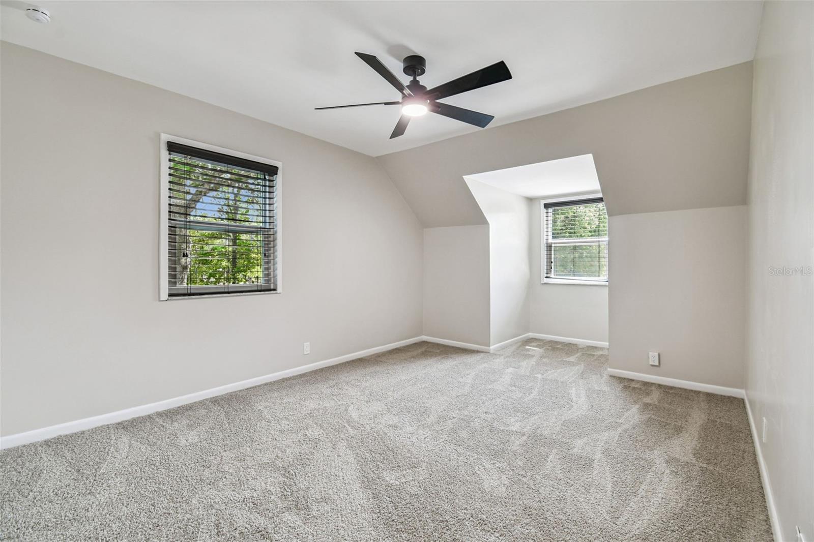 Image 52 of 67 For 32901 Knollwood Lane