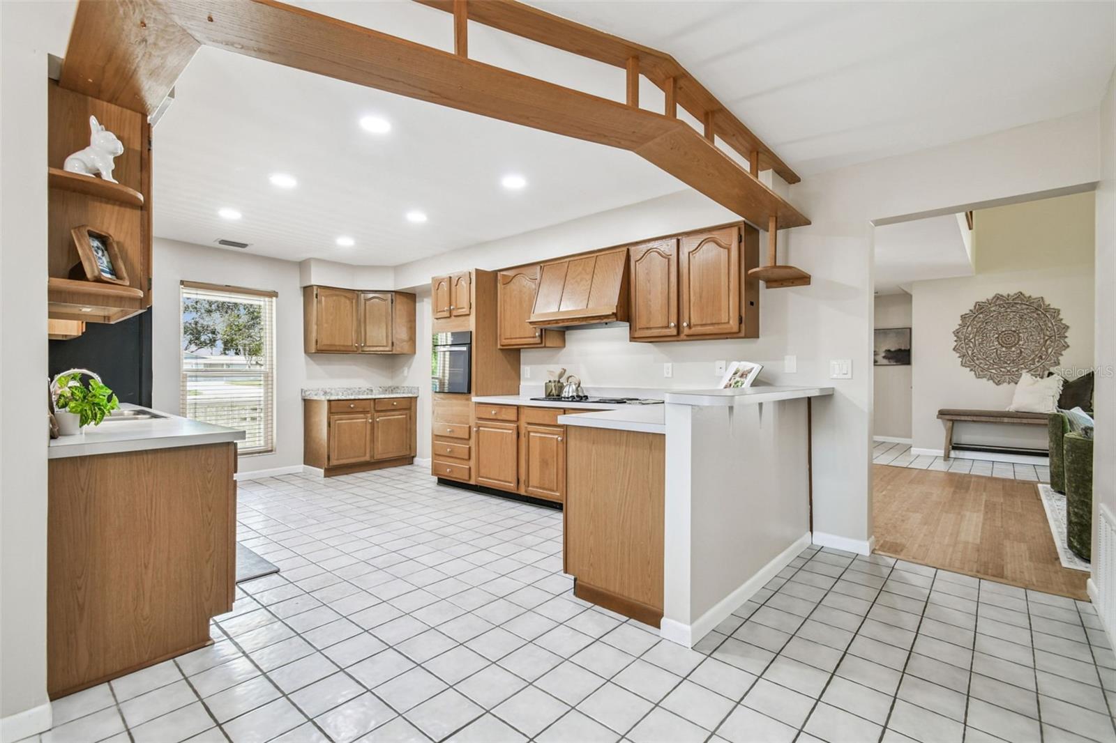Image 7 of 67 For 32901 Knollwood Lane