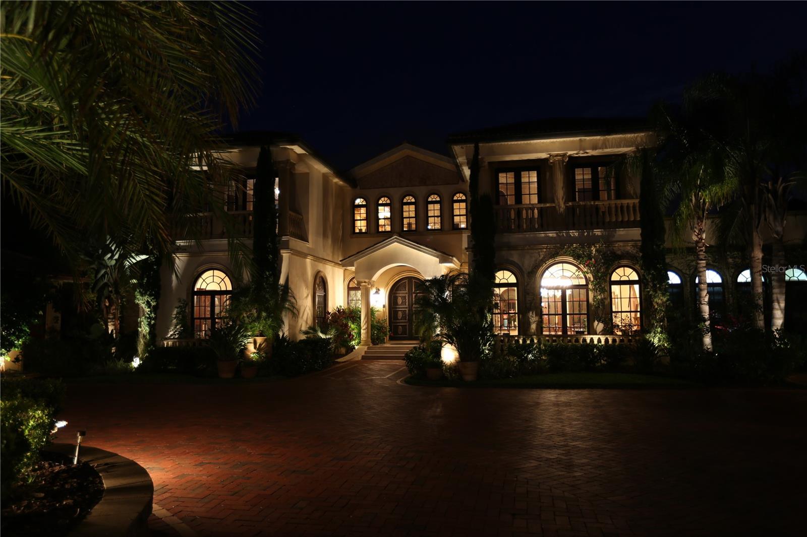 Image 52 of 61 For 117 Bellamere Palms Court