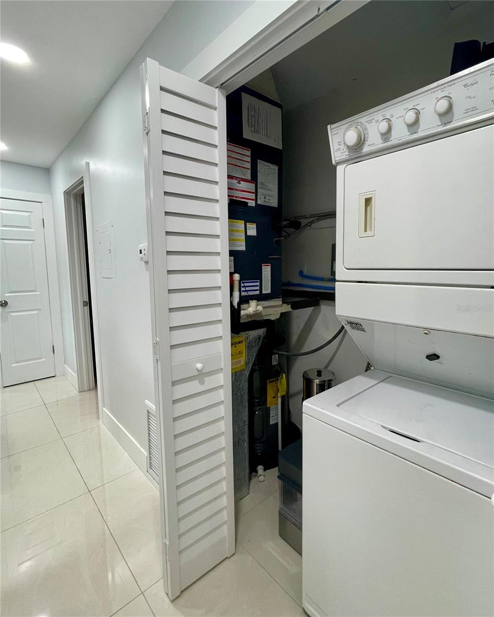 Image 17 of 21 For 1127 King Arthur Court 314