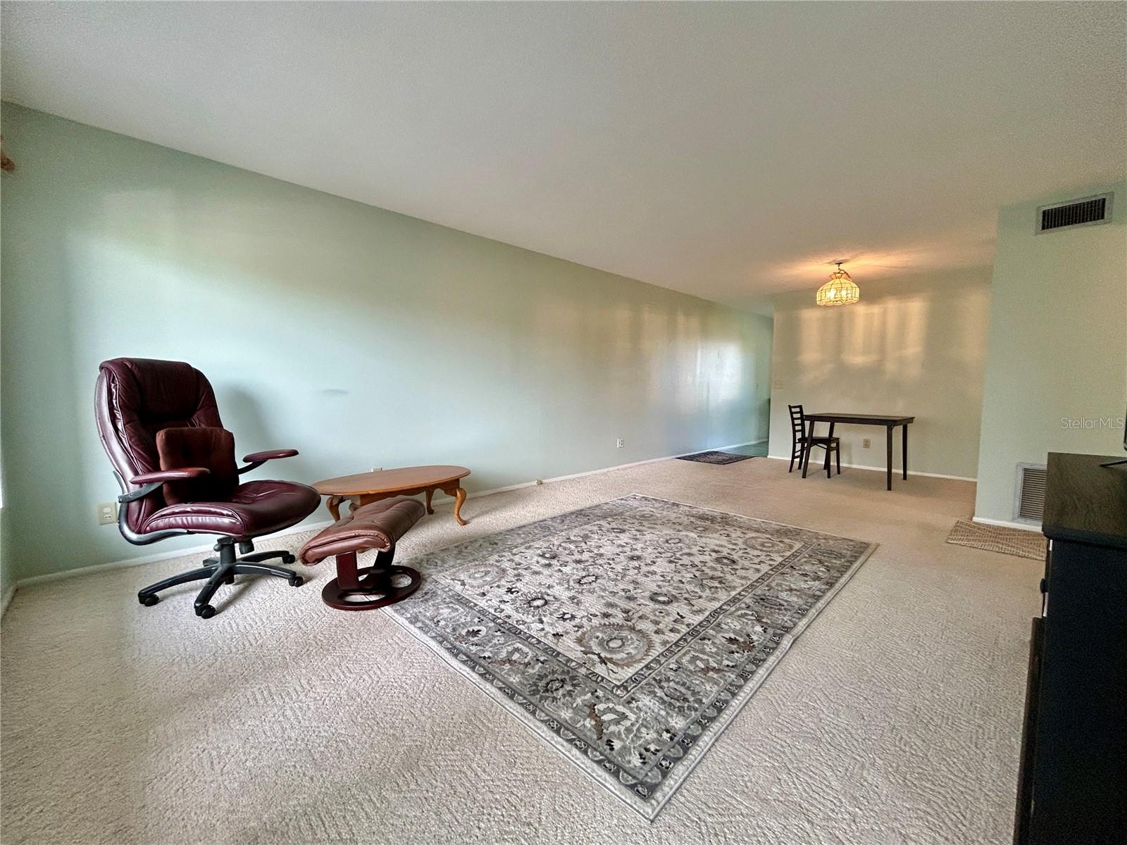 Image 4 of 47 For 2072 Australia Way W 32