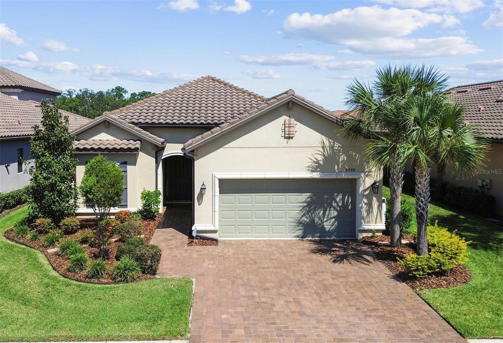Details for 8548 Grand Alberato Road, TAMPA, FL 33647