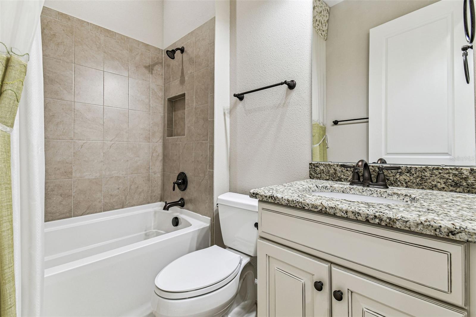 Image 27 of 70 For 8548 Grand Alberato Road