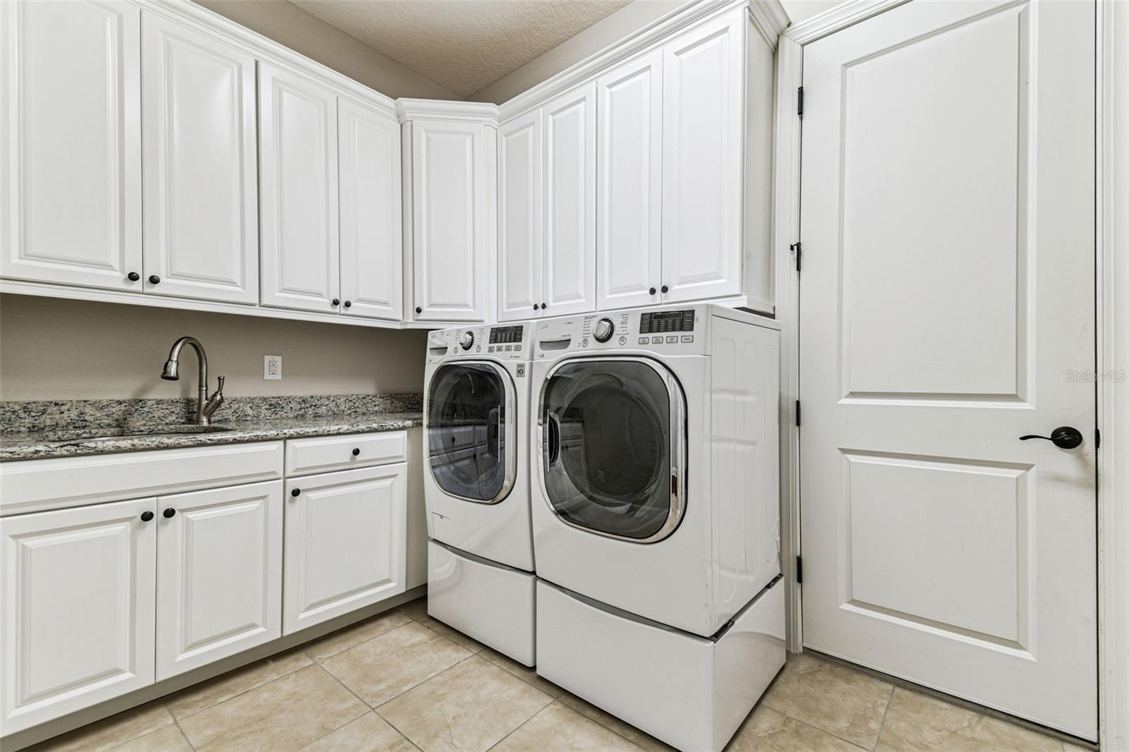 Image 33 of 70 For 8548 Grand Alberato Road