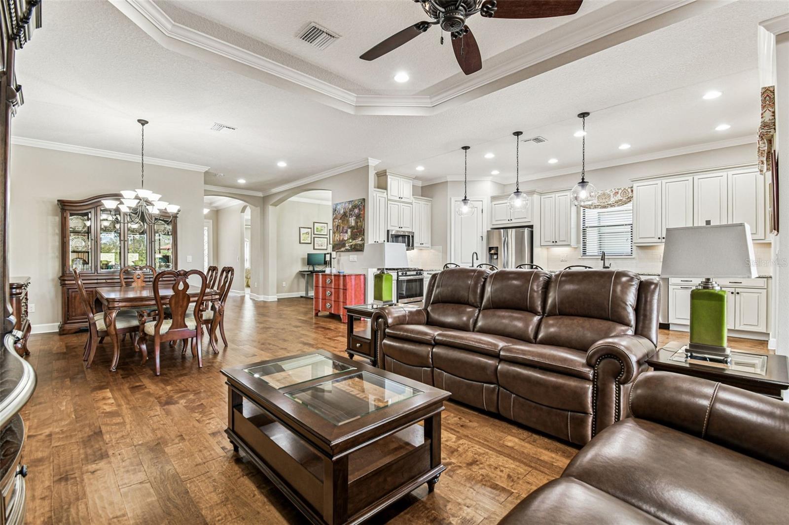Image 8 of 70 For 8548 Grand Alberato Road