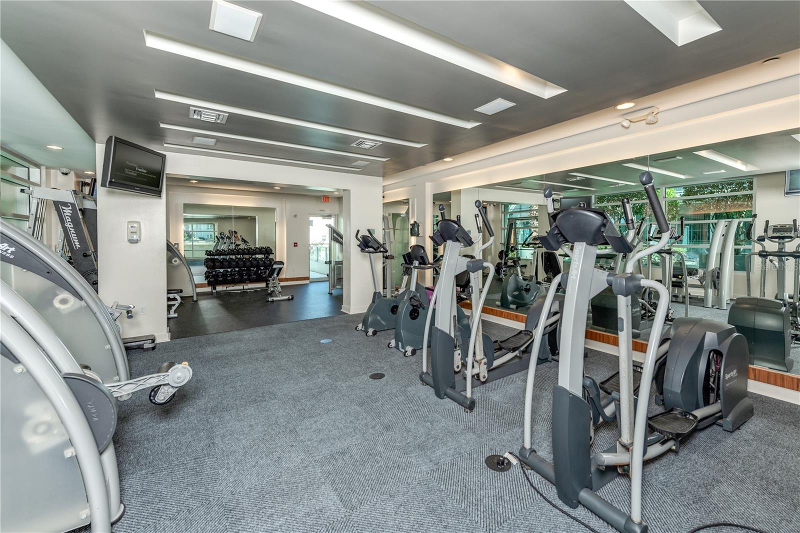 Image 36 of 43 For 111 12th Street 1419