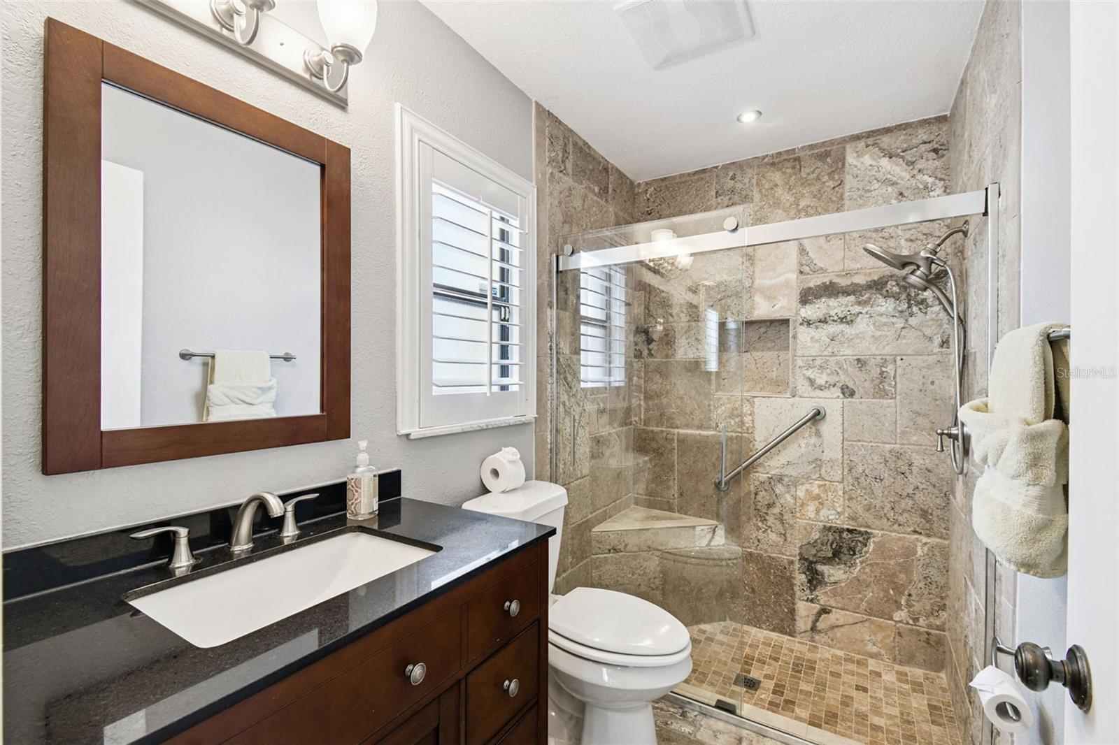 Image 13 of 41 For 11604 Pear Tree Drive