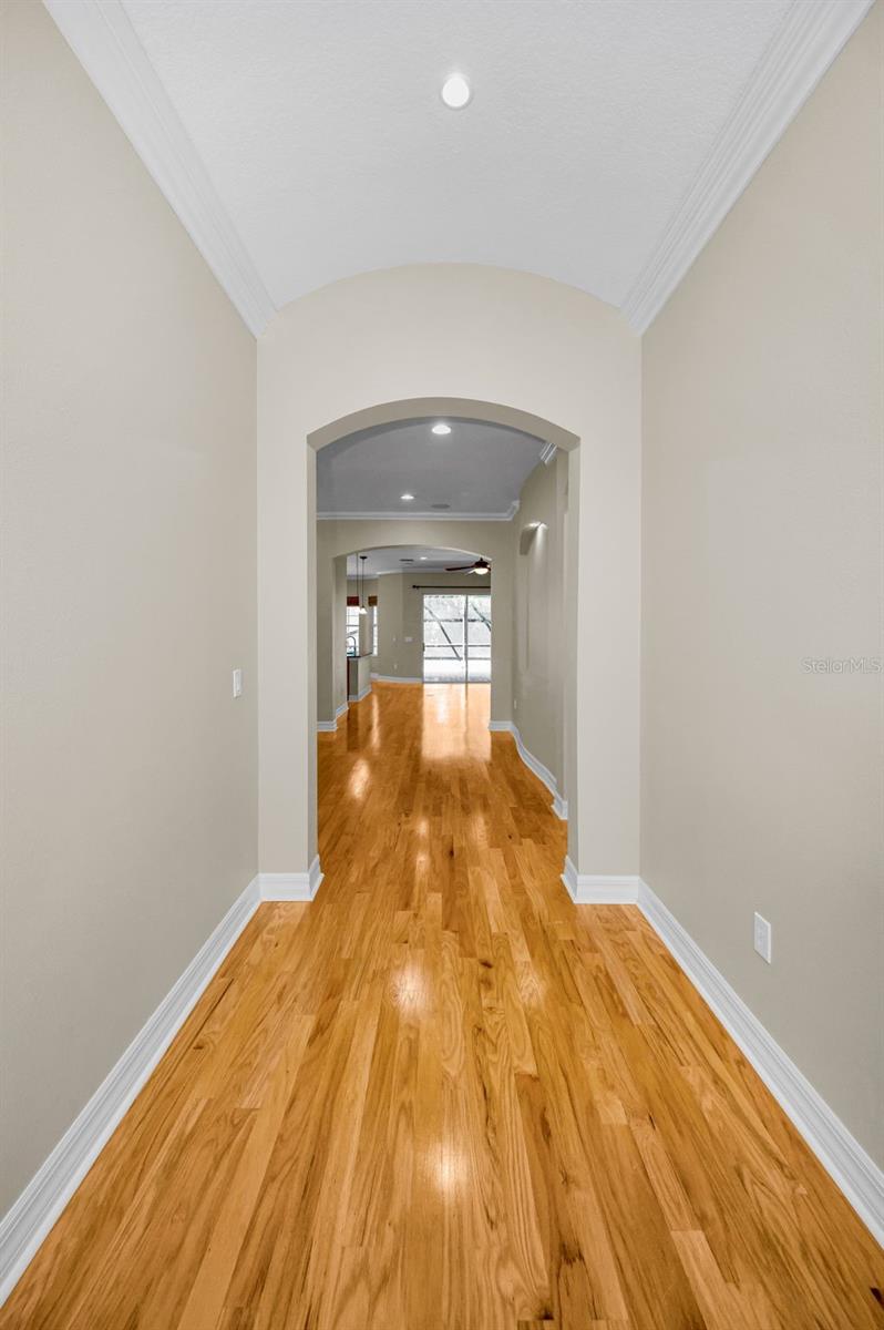 Image 10 of 52 For 11525 Meridian Point Drive