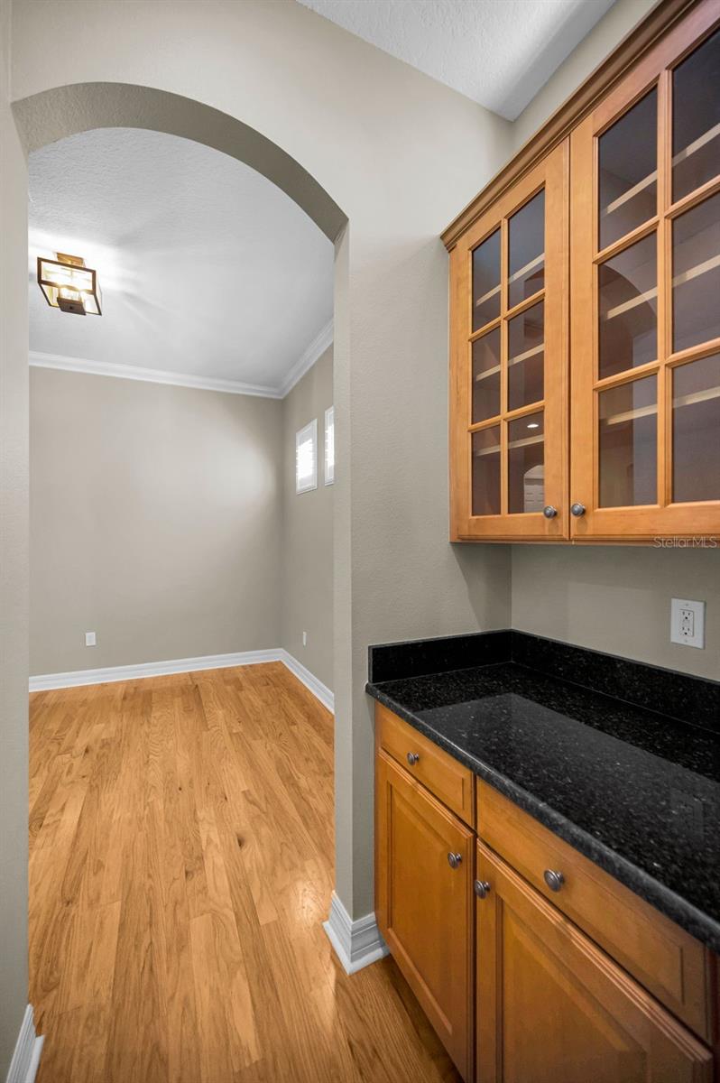 Image 14 of 52 For 11525 Meridian Point Drive