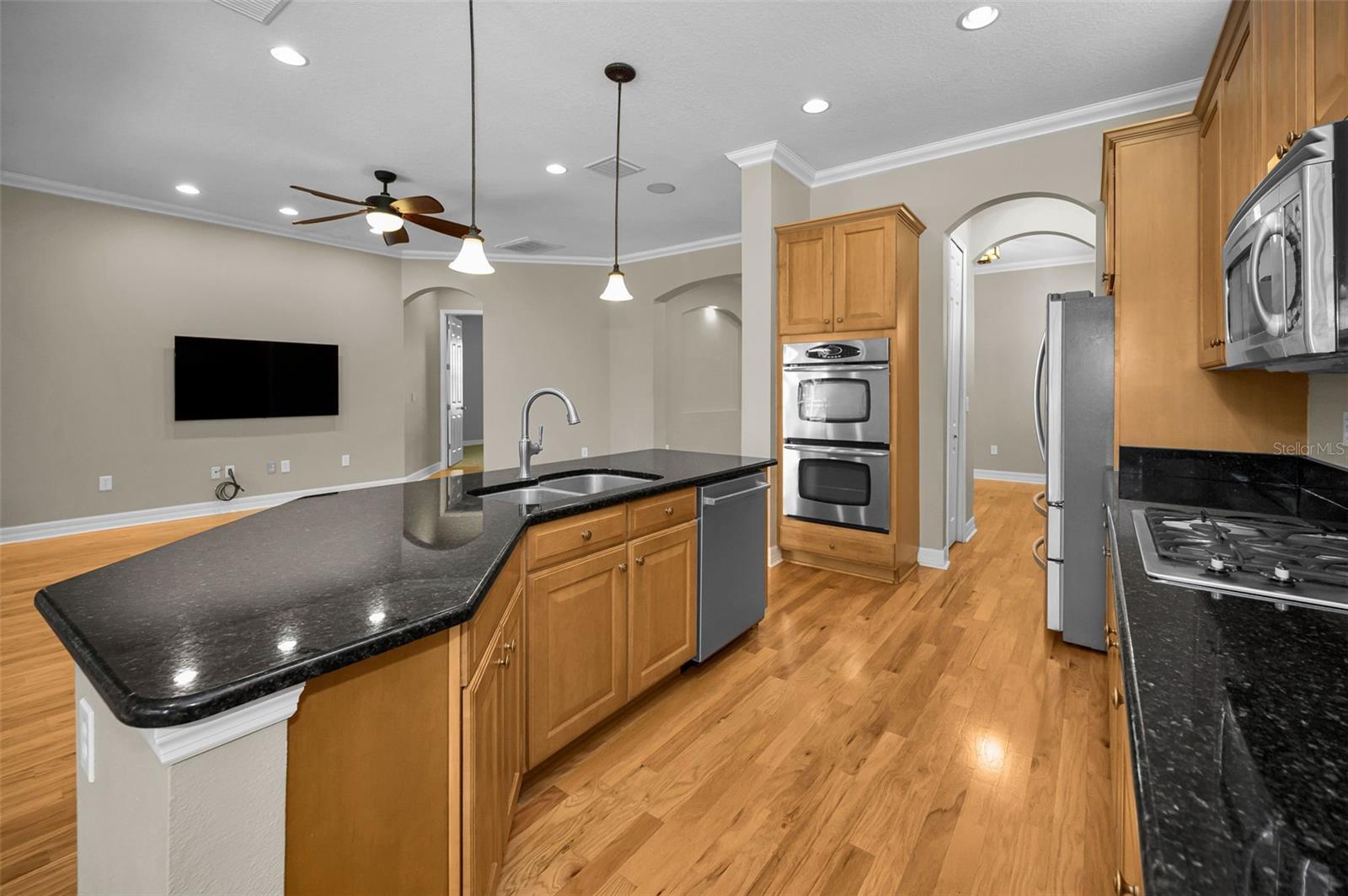 Image 16 of 52 For 11525 Meridian Point Drive