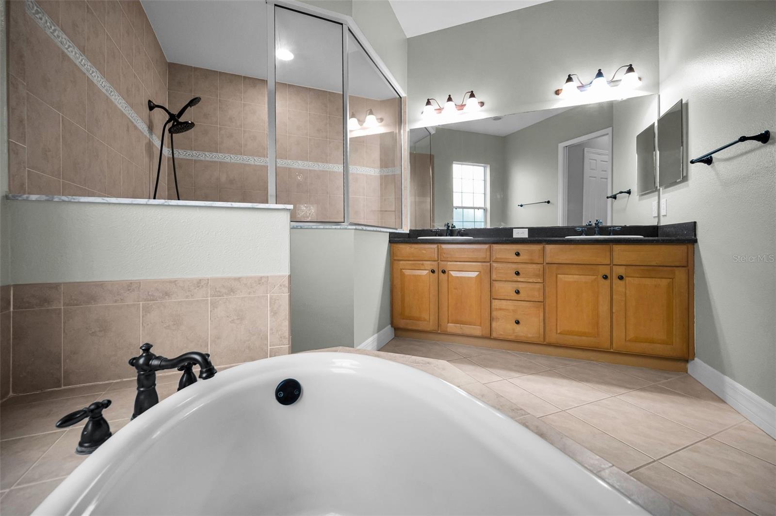 Image 26 of 52 For 11525 Meridian Point Drive