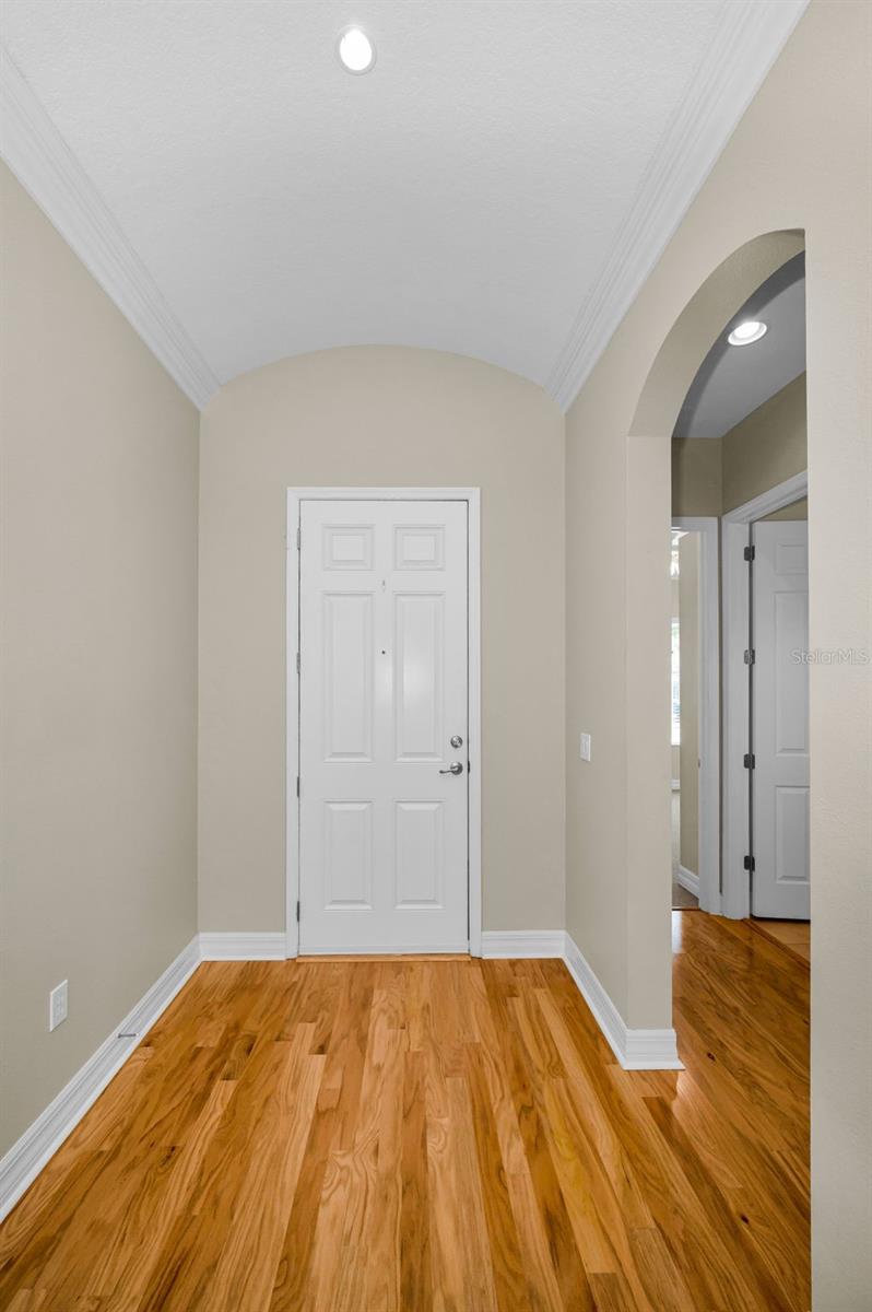 Image 9 of 52 For 11525 Meridian Point Drive