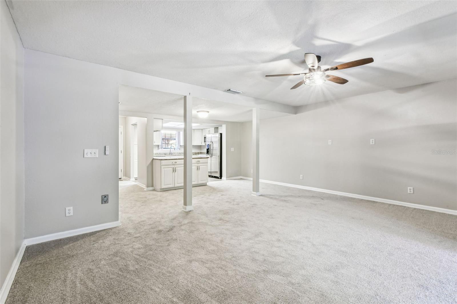 Image 11 of 57 For 14203 Wellesley Drive