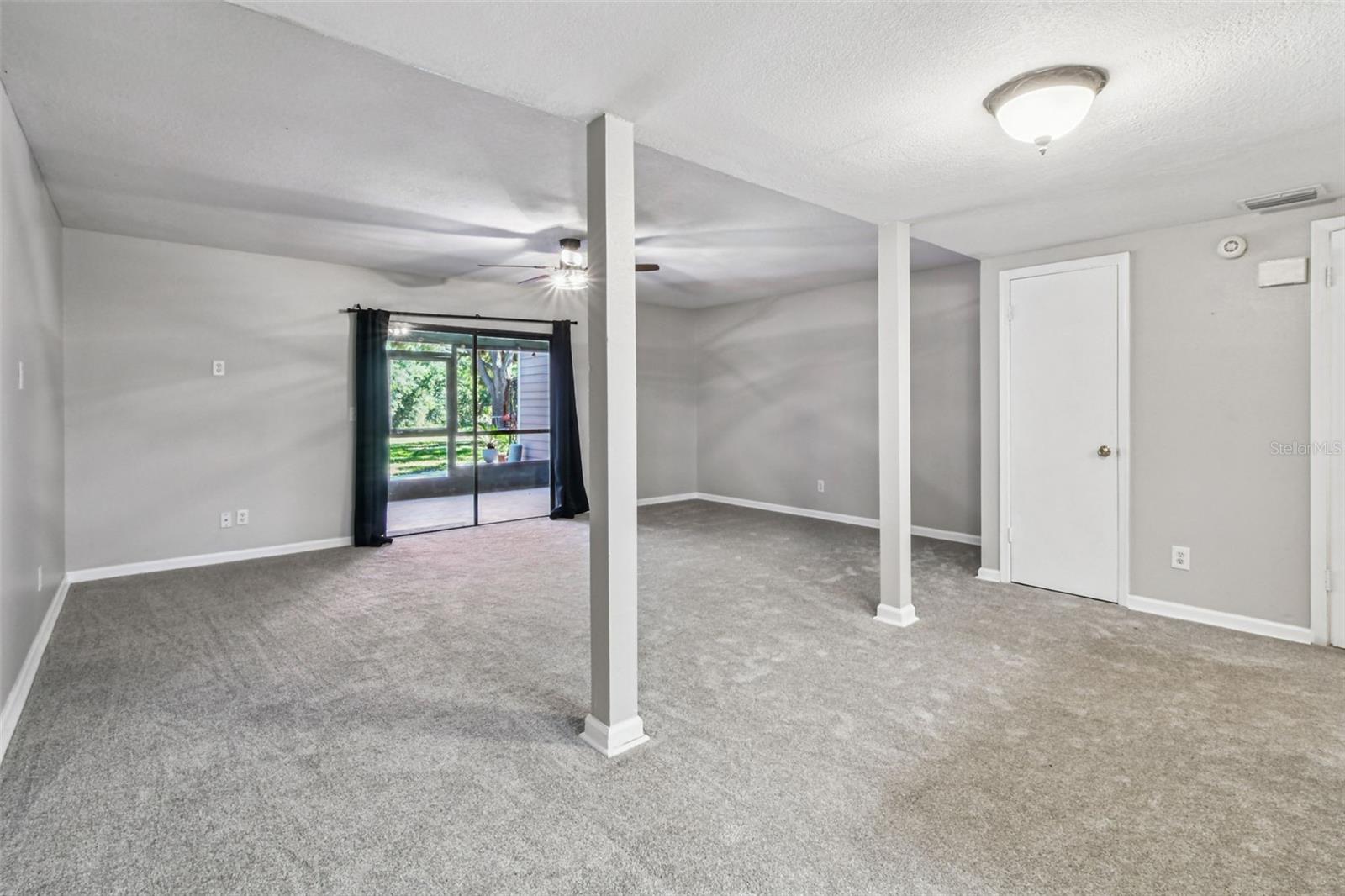 Image 9 of 57 For 14203 Wellesley Drive