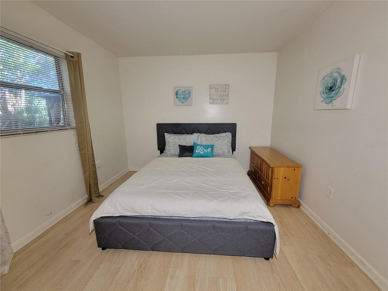 Image 15 of 40 For 516 Bahia Track Run