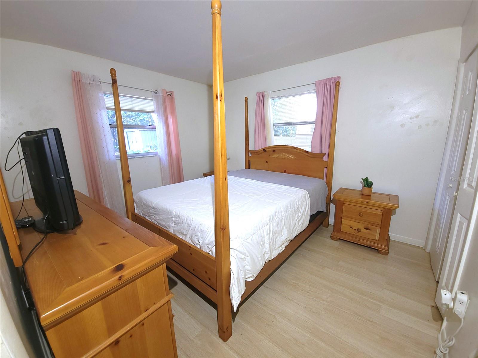 Image 17 of 40 For 516 Bahia Track Run