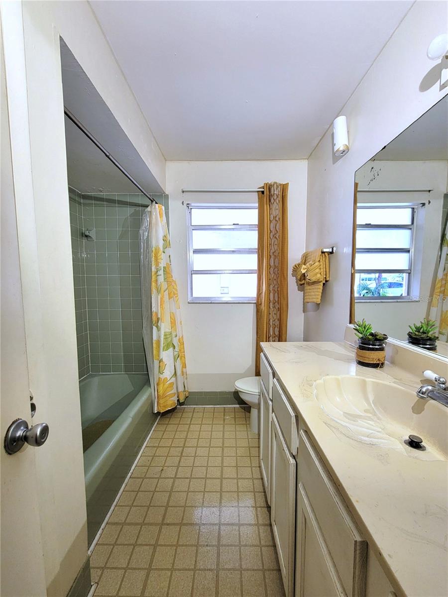 Image 19 of 40 For 516 Bahia Track Run