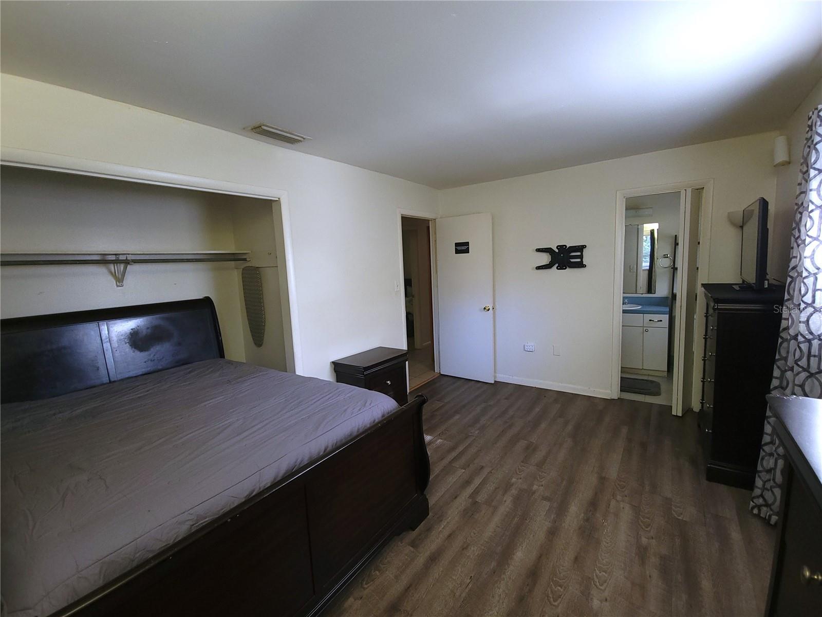 Image 21 of 40 For 516 Bahia Track Run